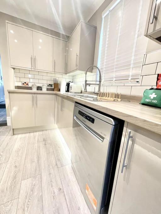 Wainscot Spacious Modern Victorian House In Rochester מראה חיצוני תמונה